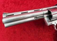 Colt  Anaconda   44 Magnum   Revolver