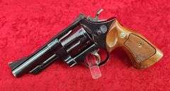 Smith & Wesson  Model 29-2  44 Mag  Revolver