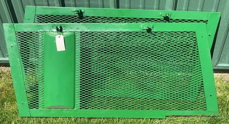 Corn Picker Side Shields 77 - Super 77 Oliver