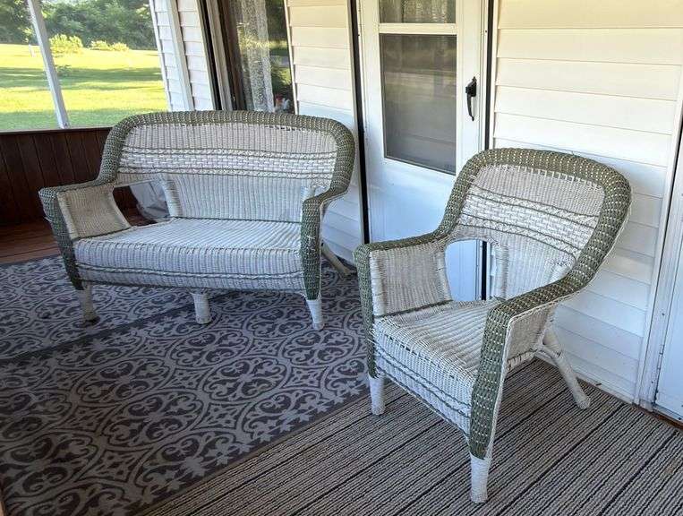 Wicker Furniture & Rugs on Porch @ 240 2nd St. Home