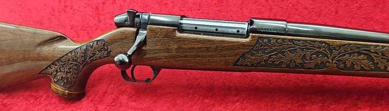 Weatherby  Mark V Laser Mark   300 WBY Mag  Rifle