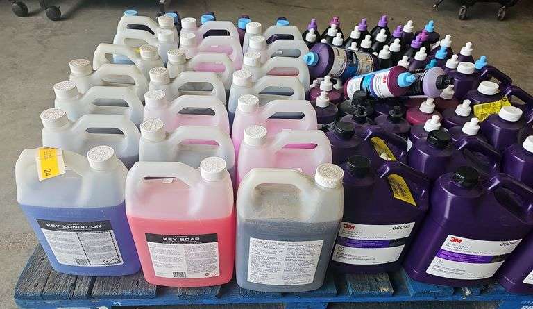 Lot of Detailing Soaps, Buffing Compound etc