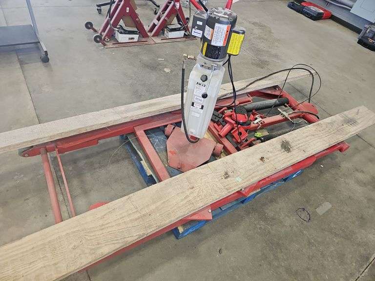 6000lb Capacity Scissor Lift