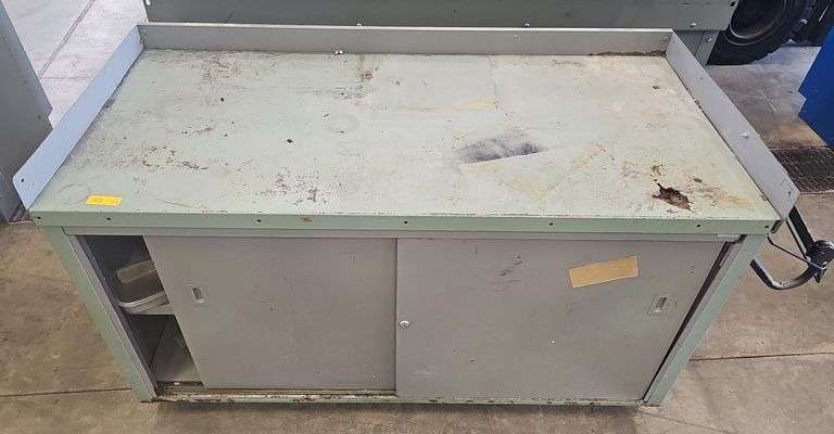 Work Bench 28 x 61