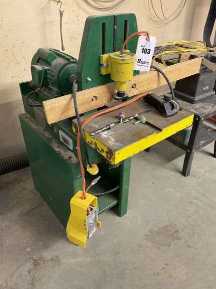 WoodTek Dowling Machine with Air Clamp, Foot Pedal