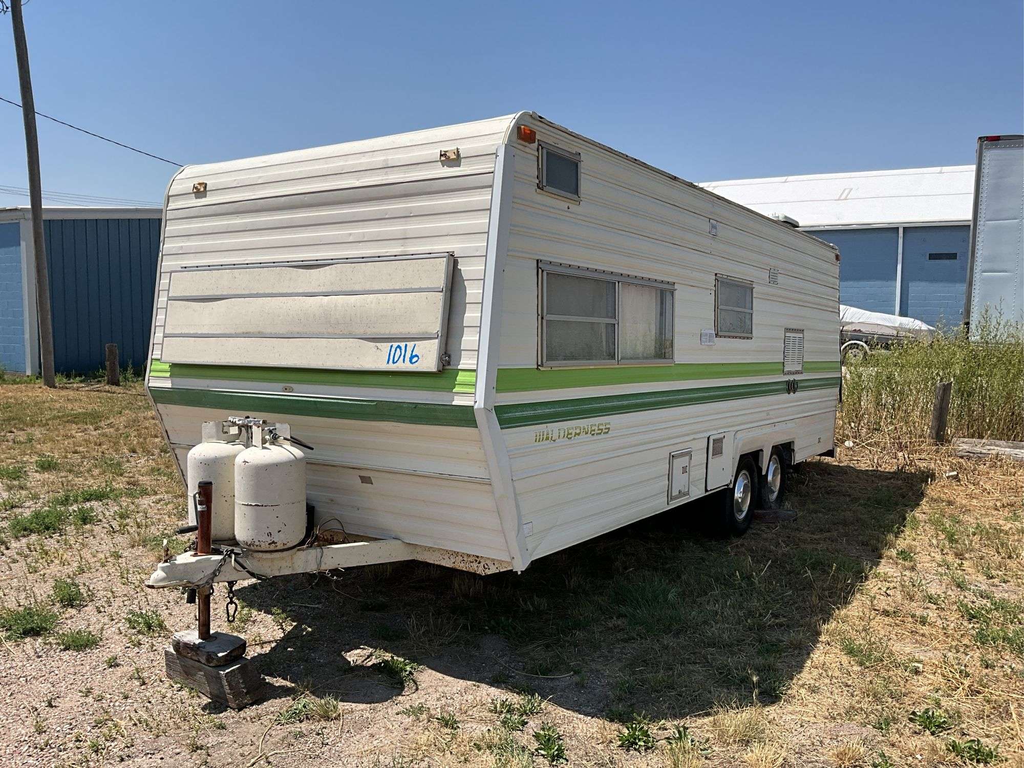 1977 Wilderness Camper trailer, 92” x 20', BP , decent shape for