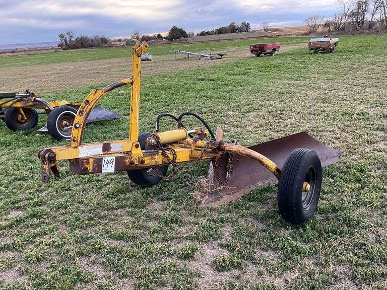 Eversman Pull Type Ditcher, Round Nose, 72