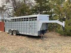2010 Travalong Advantage GN Stock Trailer