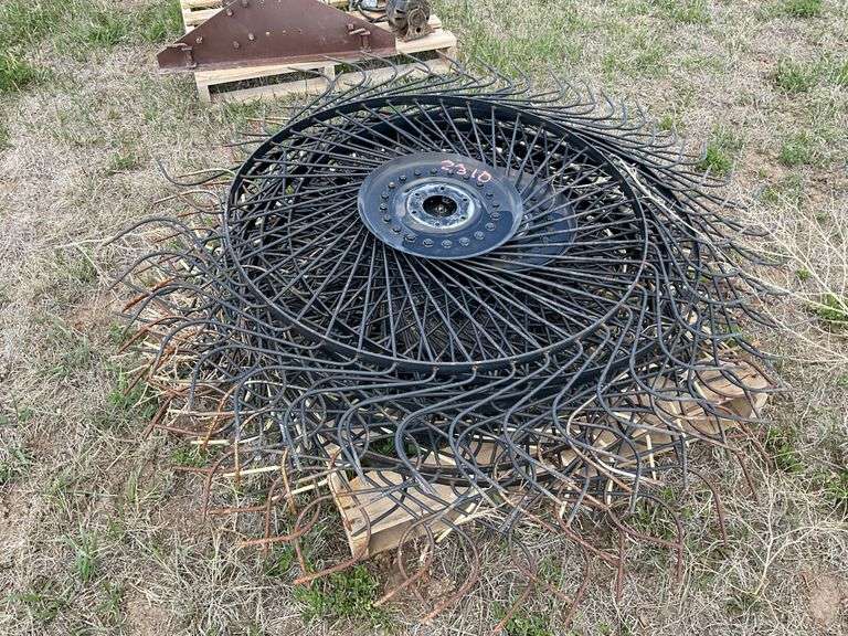 8 H&S Hay Rake Wheels - Kraupie's Real Estate & Auctioneers