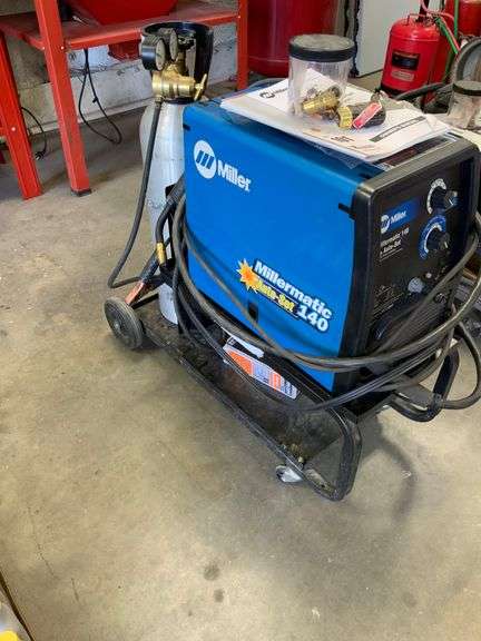 Miller Matic 140 auto set,  like new, with argon bottle, and consumables