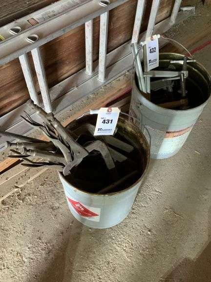 Lots of Good Welding Clamps