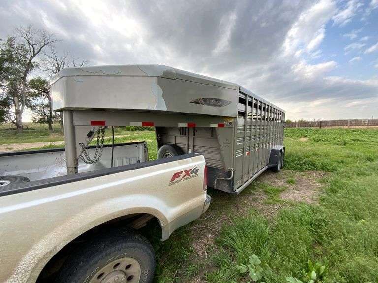 2015 Titan Gooseneck Stock Trailer 2015 Titan Trailer Mfg Titan Trailer