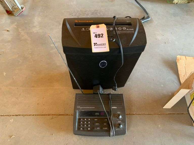 Uniden 16 Channel Scanning Radio with Weather, Paper Shredder