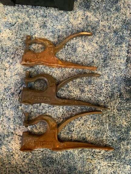 3 Old Riveters - Kraupie's Real Estate & Auctioneers
