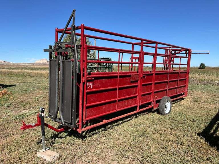 Lawley Livestock Portable Alley Shows Little Use!