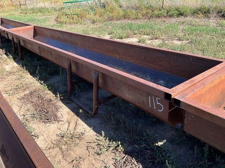20’ HD Steel Feed Bunk, 34” Wide, 17” Deep, Nice Bunk