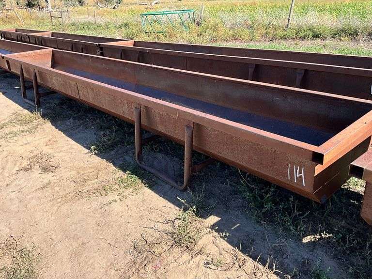 20’ HD Steel Feed Bunk, 34” Wide, 17” Deep, Nice Bunk
