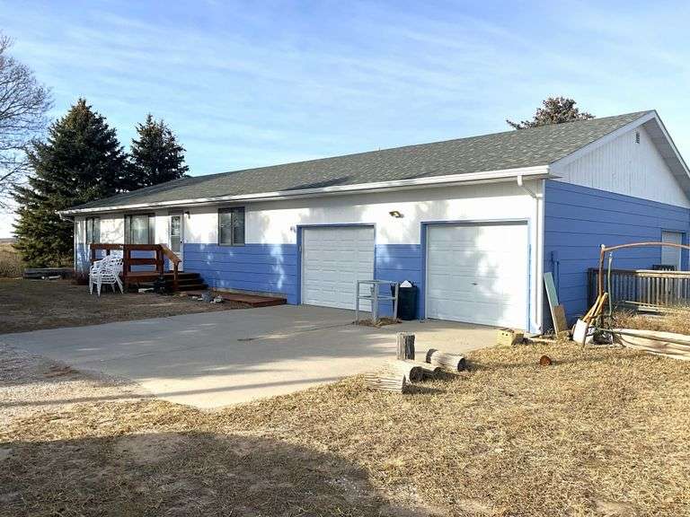 Home & Acreage by Lake Minatare