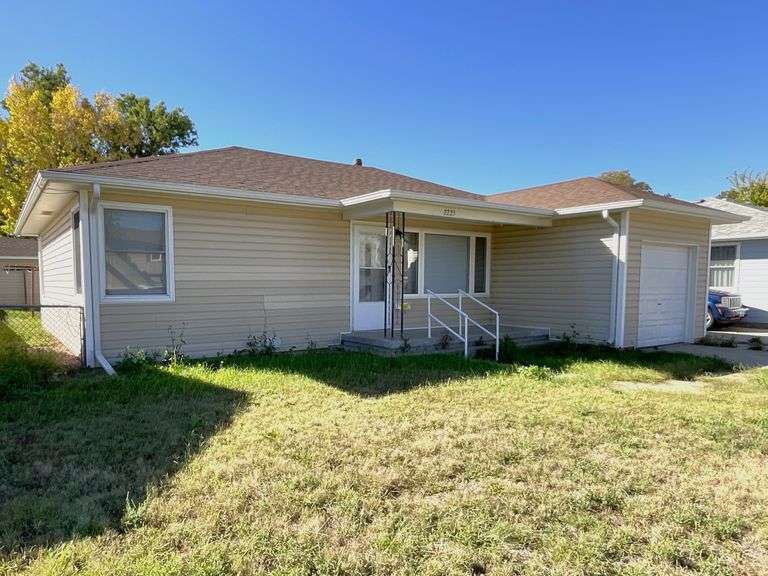 2225 Osage Street, Sidney, NE