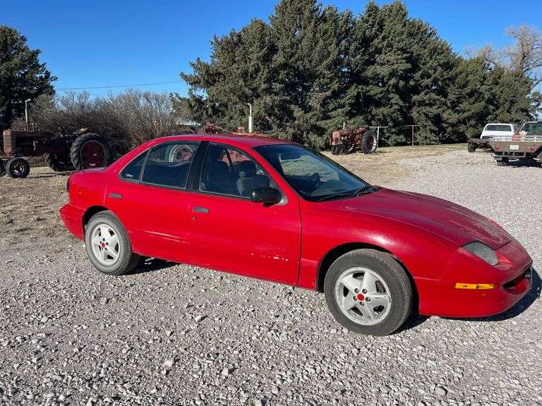 1997 Pontiac Sunfire 1997 PONTIAC Sunfire - Kraupie's Real Estate ...