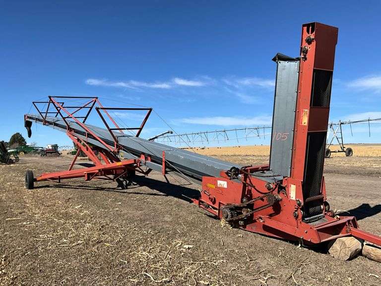 Hutchinson 100’ Squeeze Belt Conveyor, 540 PTO