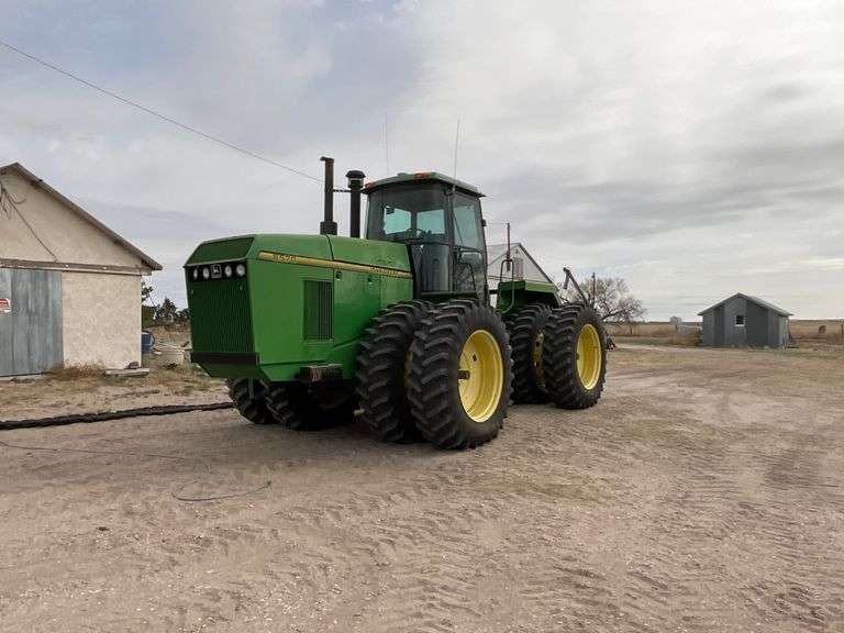 1995 John Deere 8570 4WD Tractor, 13,984 hrs.