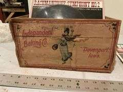 Record albums in independent baking company