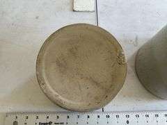 Crock & shoulder jug