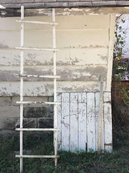 Barn door, 7 ft decorative wood ladder