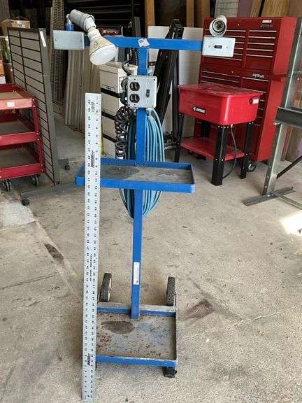 Shop light/power station