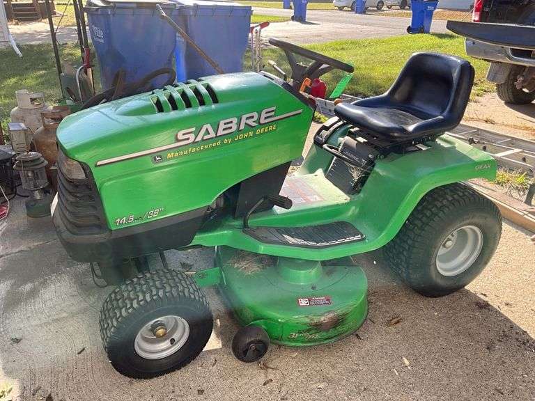 Sabre 14.5 HP/38" deck, needs new battery!