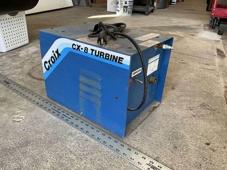 Low Volume, High Pressure Croix CX–8 turbine Sicmo Paint sprayer