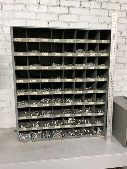 Bolt bin, buyer removes!