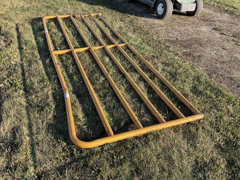 12’ Sioux gate w/brackets - Legacy Auction Company
