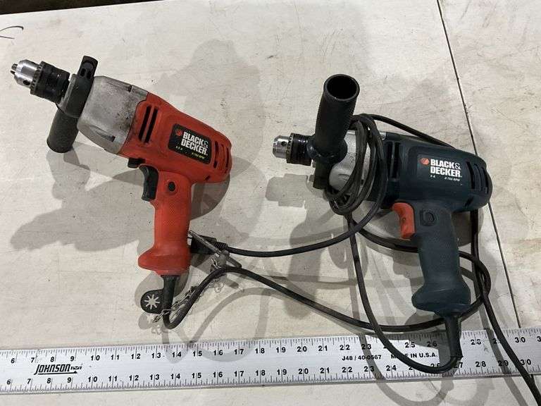 2 Black & Decker drills