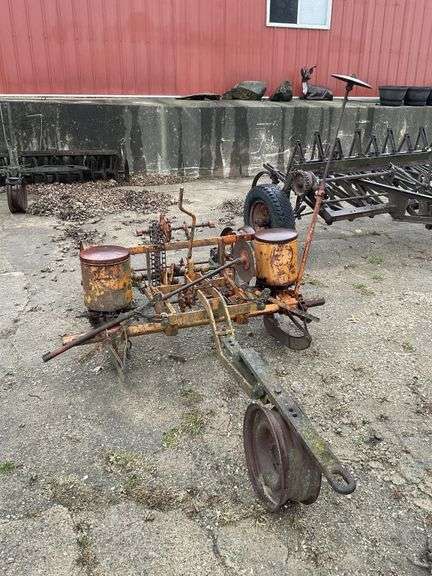 Vintage Allis Chalmers 2-row planter