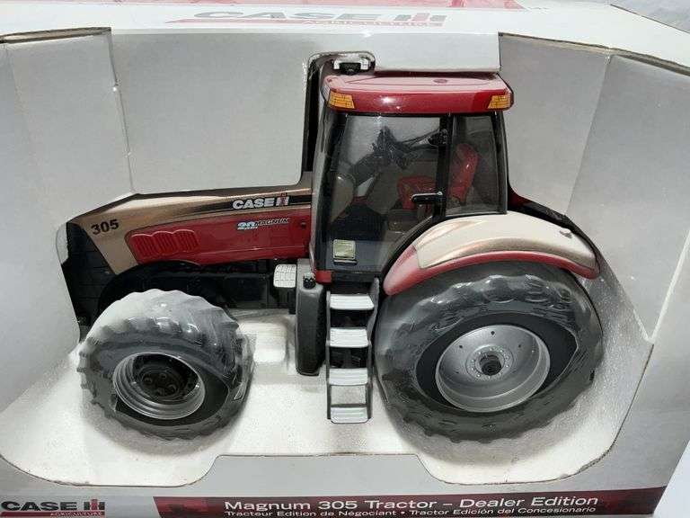 Case IH Magnum 305 tractor, Dealer Edition