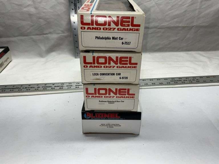 Lionel train freight carriers-O/O27 gauge