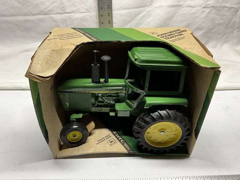 John Deere Soundgard tractor