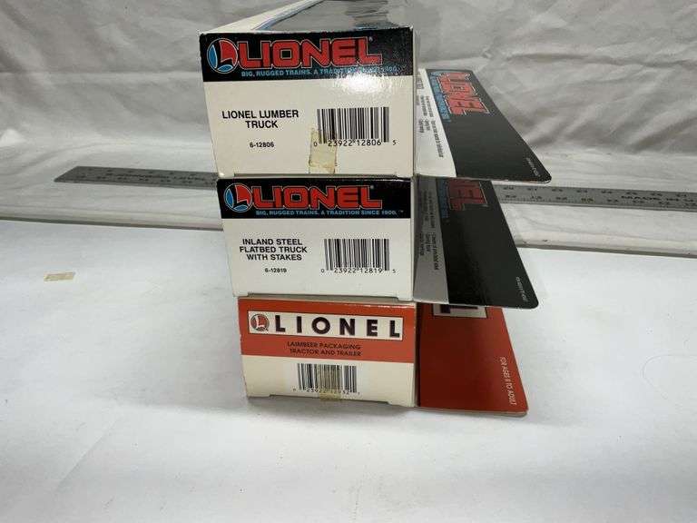 Lionel train trucks and flatbeds, etc-O/O27