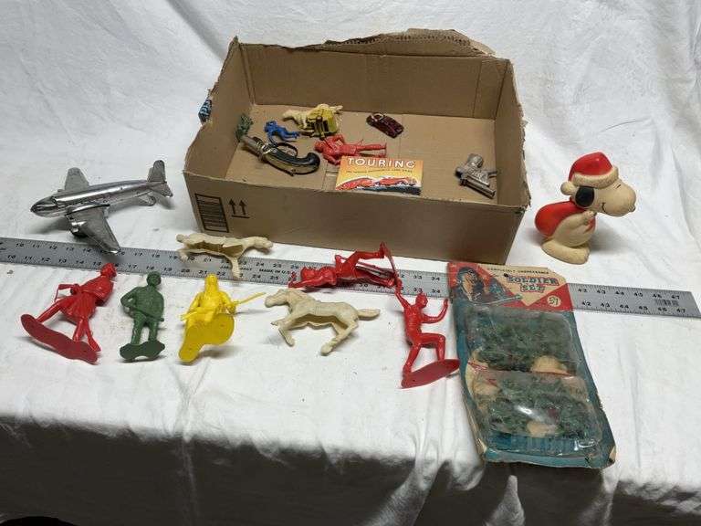 War figurines etc.