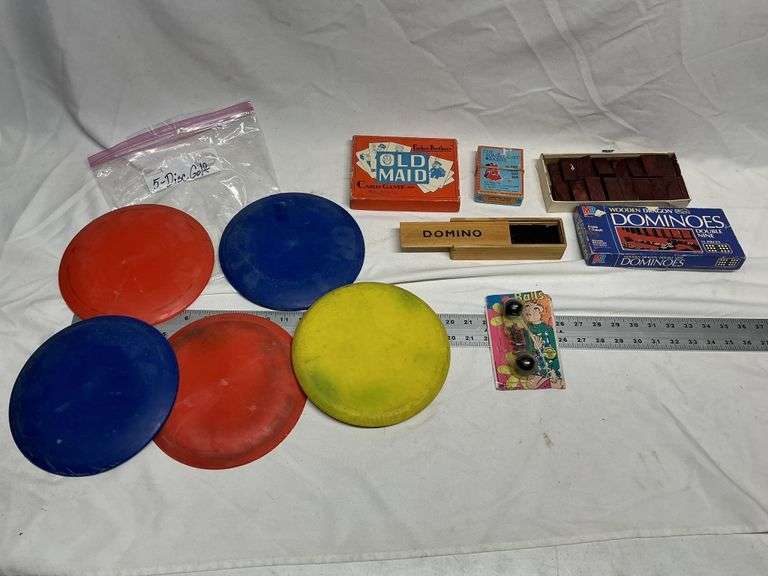 Assorted vintage games