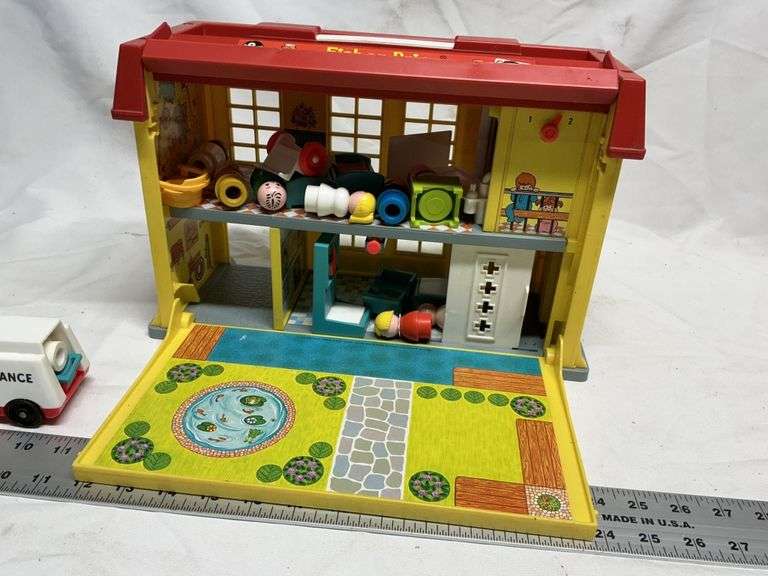 Fisher-Price hospital