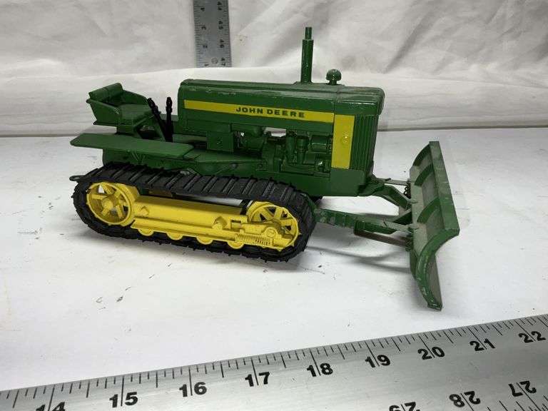 John Deere bulldozer
