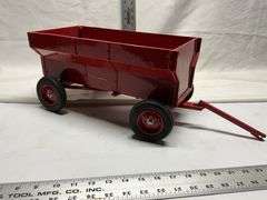 1/8 Scale McCormick flare wagon