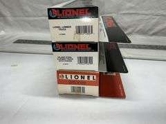 Lionel train trucks and flatbeds, etc-O/O27