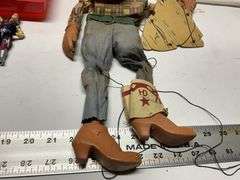 Antique Howdy Doody puppet and action figures