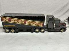 Nylint Sound Machine truck and trailer