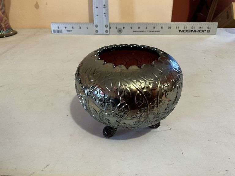 Westmoreland 3 footed bowl