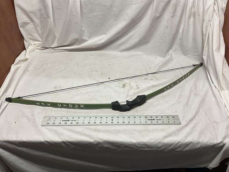 Lil Sioux recurve bow Legacy Auction Company
